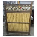 35"x49" Red Lantern Japanes-Style Garden Fence