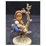 Vintage Goebel M.I. Hummel "Apple Tree Girl"