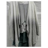 (3) Piece Grey and White Casual Outfit Sz Sm/Md