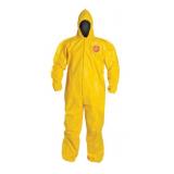(1) Case DuPont Tychem 2000 TYVEK Hooded