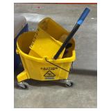 Carlisle 26 Quart Commercial Mop Bucket