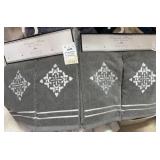 NWT (4) Kassa Fina Hand Towels