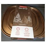 (2) New Rubbermaid Take Alongs