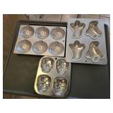 (3) Halloween Baking Pans