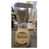 NEW Osterizer Blender w/Glass Pitcher