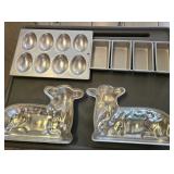 (2) Lamb, (1) Egg & (1) Mini Loaf Baking Pans