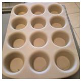 New Pampered Chef Muffin Pan