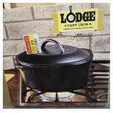 NIB Lodge 5Qt Cast Iron Dutch Oven