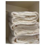 (4) Decoration Collection Large White Towels