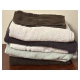 (6) Assorted Towels & (1) Wash Cloth
