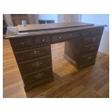 Classic-style Executive Desk with Multiple
