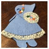 1930s Felt Girl Needle Holder
