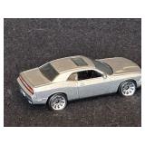 1:64 Matchbox Dodge Challenger SRT8 d
