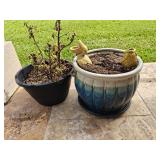Plastic planter & ceramic planter
