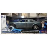NIB 1:18 Dcale Die-cast Model of a 2005 Chrysler