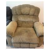 42'x38'x40' LAZ-Boy Randell Rocker