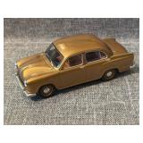 1980 Hindustan Ambassador Ixo 1:43 Scale