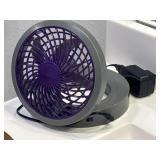 O2Cool Portable Desk Fan Powers on and Works