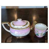 1950s Gibson Staffordshire Teapot featuring a