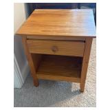 19.5'x17x23.5 1 Drawer Enclosed Side Table
