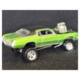 1:64 Johnny Lightning 1971 Pontiac Grand