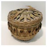 Vtg Handmade Ash Splint Basket Likely Created by