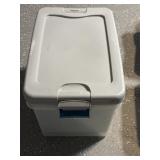 (2) Sterilite Quart 61 Liter Clear Latch Box