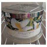 NEW Homeworx White Ginger Lily Candle