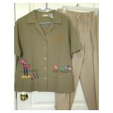 WHITESTAGï¿½ 2 Piece Green & Khaki Set Large