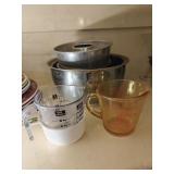 Mixing Bowls & Measuring Cups