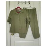 WHITESTAGï¿½ 2 Piece Green Khaki Set Large
