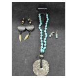 NWT Chunky Turquoise Necklace & (2) Prs Earrings