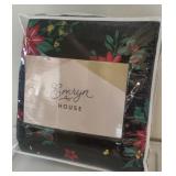 NIP Emryn HOUSEï¿½ Black Floral Bed Runner