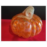 NWT Handblown Glass Pumpkin features a vibrant