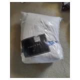 NIP August & Leo Faux Fur Tipped Throw Blanket