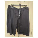 NEW Sz 10 George Black Belted Capris