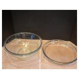 12"×1 3/8" Arcuisine Round Platter & Pyrex 4 QT