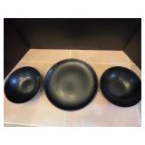 (1) Williams Sonoma Plare & (2) Bowls