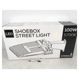 1 fixture, HyperBoxi-57H, Hyperikon LED 100W