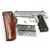 Springfield 1911-A1 45ca pistol, 3 magazines,