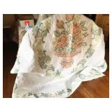 VINTAGE handmade quilt, 85"x94"