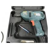 Black & Decker DR220 drill/driver in case, works