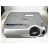 Hitachi CP-X445 lcd projector, powers up and