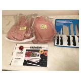 tablecloths/napkins, knives