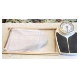 collapsible laundry hamper, 320lb scale