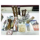 salt/pepper shakers, kitchen utensils and