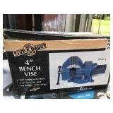 Little Daddy 4" bench vise
