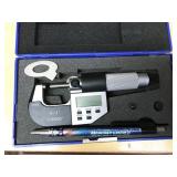 IP54 digital outside micrometer in case, 0"-1"