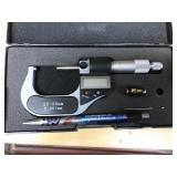 digital outside micrometer in case, 25-50mm