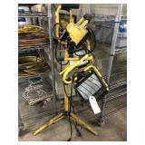 worklights: 1 dual head on stand and 2 single